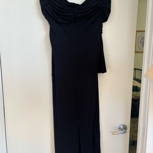 ASOS Black Off-Shoulder Long Sleeve Dress - Picture 3 of 4